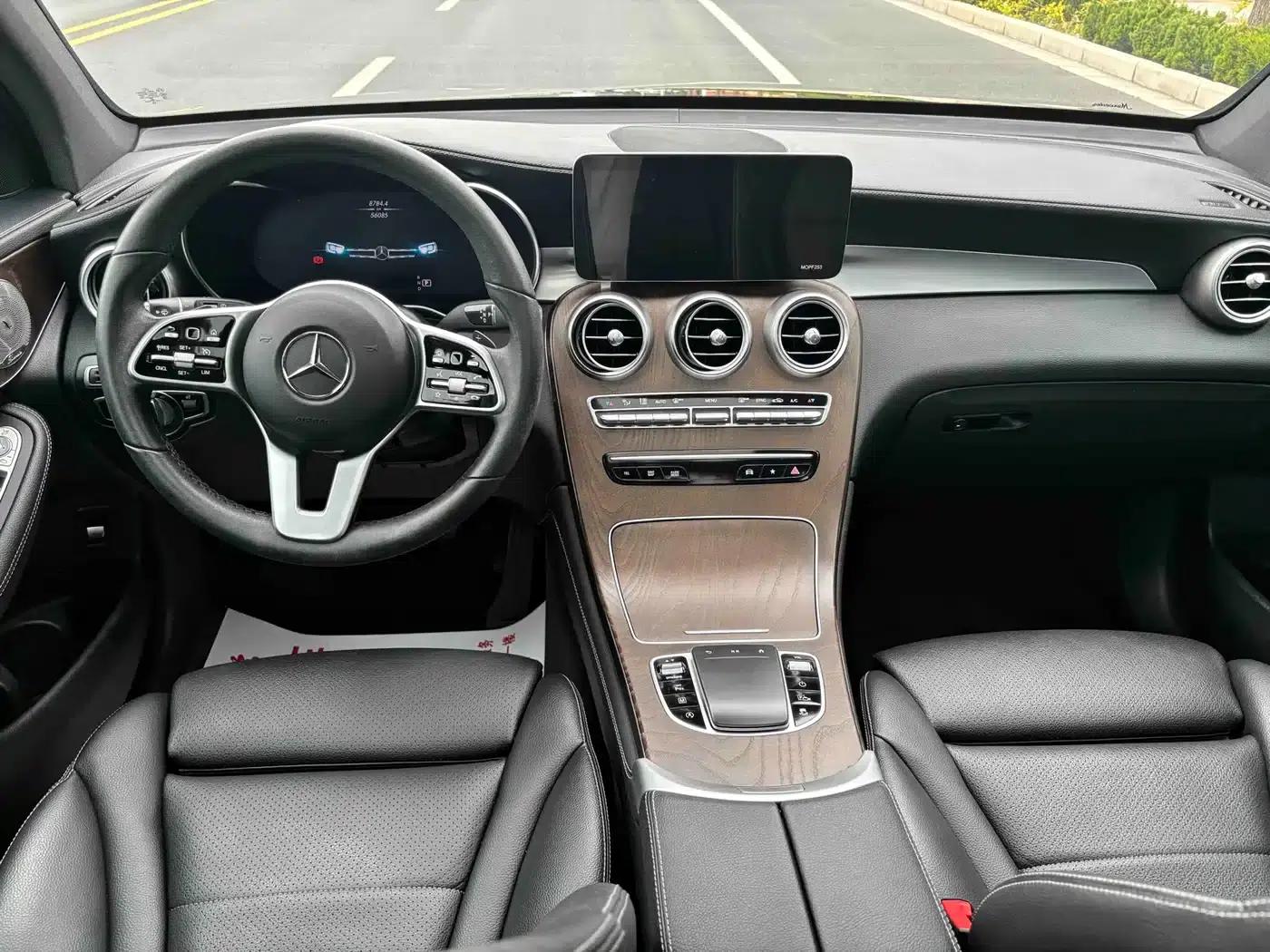 2020 Mercedes-Benz GLC Facelift: GLC 260 L 4MATIC Luxury — миниатюра 6