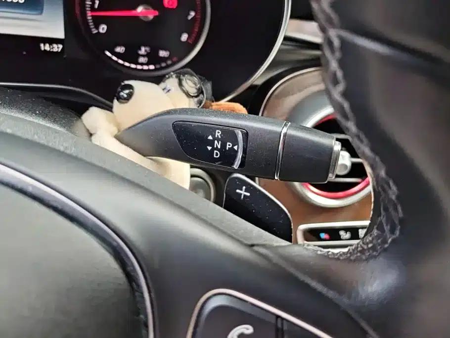 2017 Mercedes-Benz GLC 300 4MATIC Dynamic — миниатюра 16