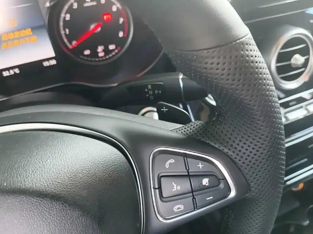 2017 Mercedes-Benz GLC 200 4MATIC — миниатюра 14