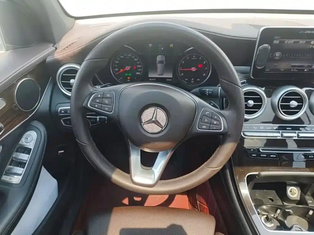 2018 Mercedes-Benz GLC Facelift: GLC 260 4MATIC Luxury — миниатюра 11