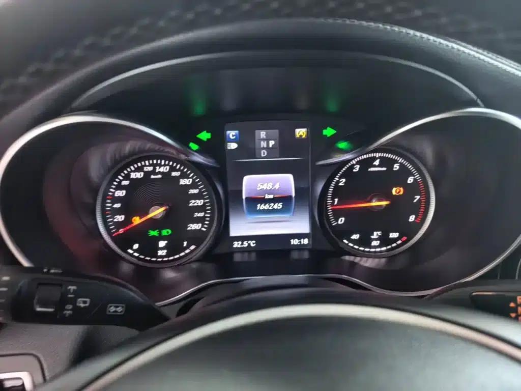 2016 Mercedes-Benz GLC 300 4MATIC Dynamic — миниатюра 12