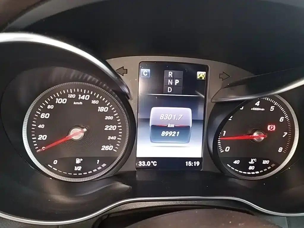 Mercedes-Benz GLC 2019 GLC 260 4MATIC Luxury — миниатюра 12