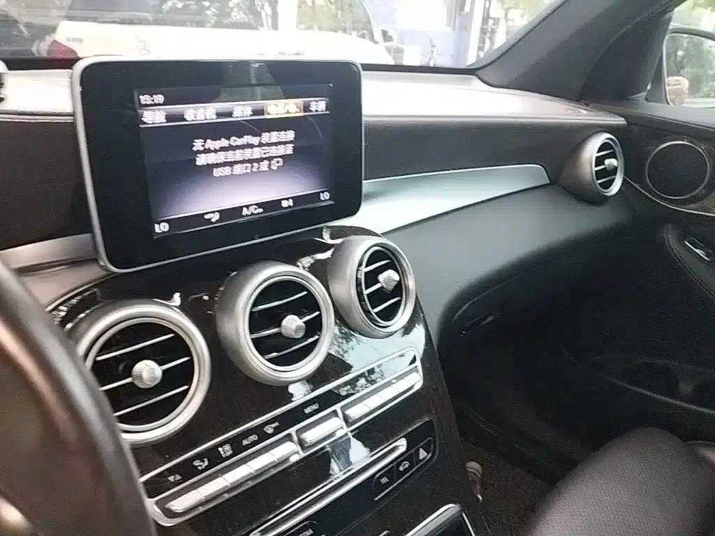 Mercedes-Benz GLC 2019 GLC 260 4MATIC Luxury — миниатюра 13