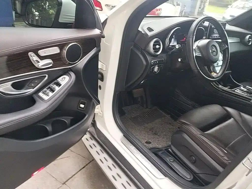 Mercedes-Benz GLC 2019 GLC 260 4MATIC Luxury — миниатюра 16