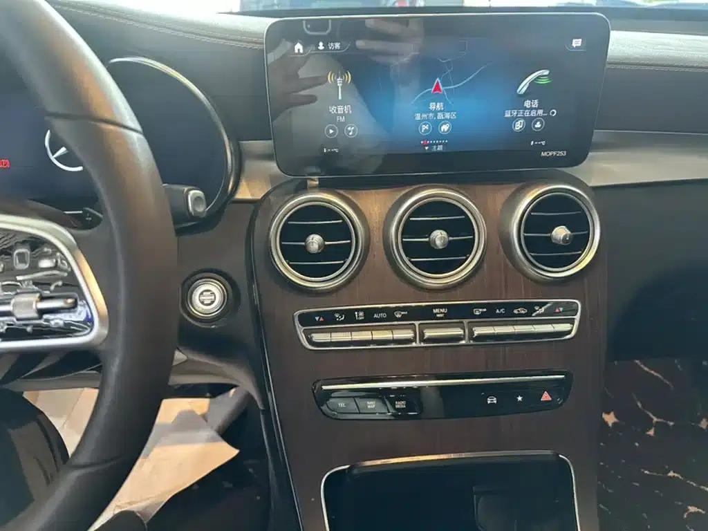 2021 Mercedes-Benz GLC 300 L 4MATIC Dynamic — миниатюра 15