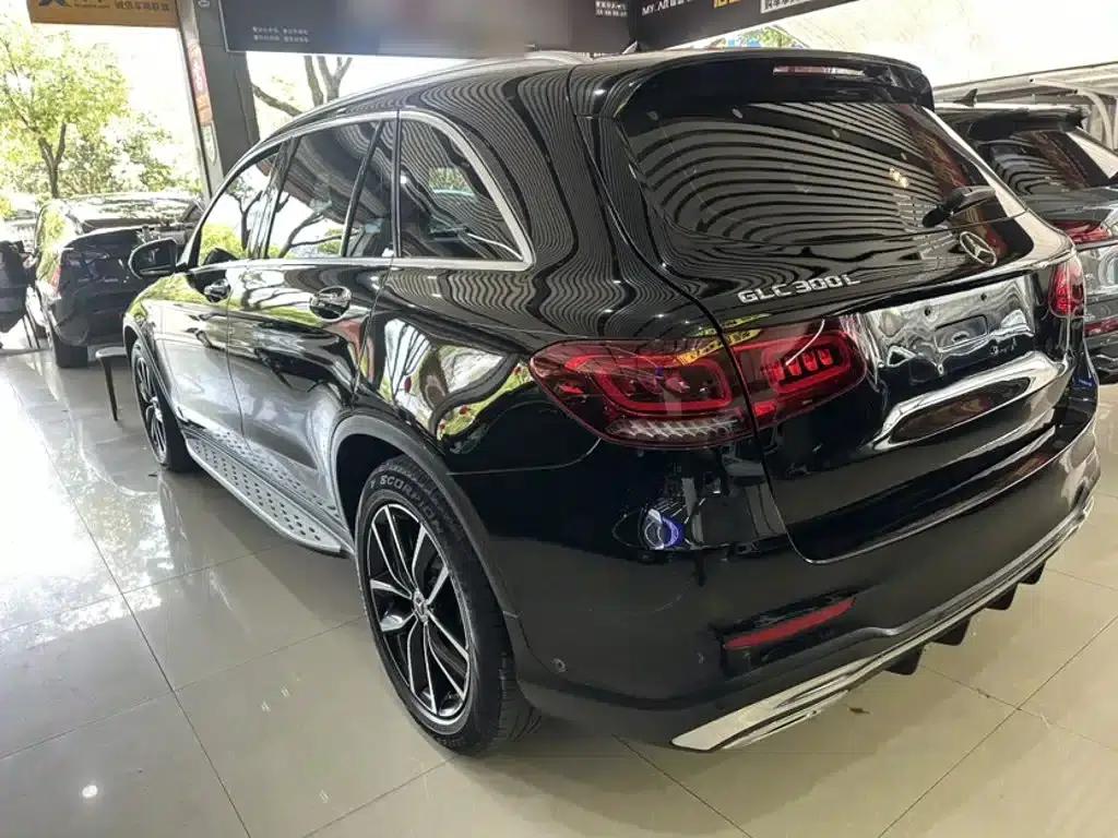 2021 Mercedes-Benz GLC 300 L 4MATIC Dynamic — миниатюра 8