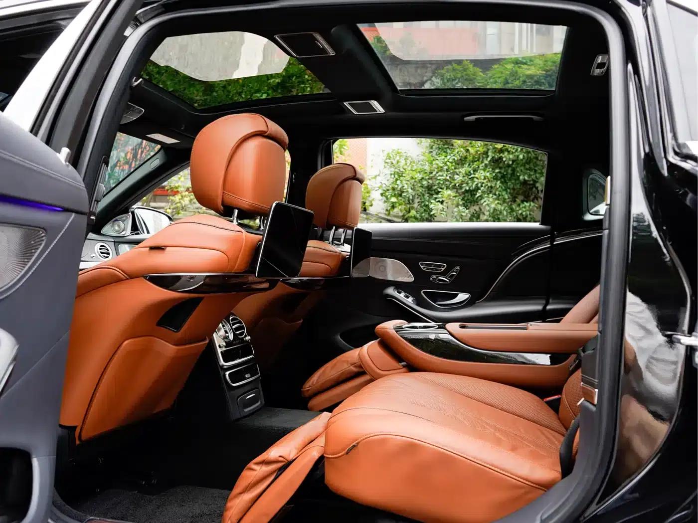 Maybach S-Class 2020 S 450 4MATIC Collector's Edition — миниатюра 17