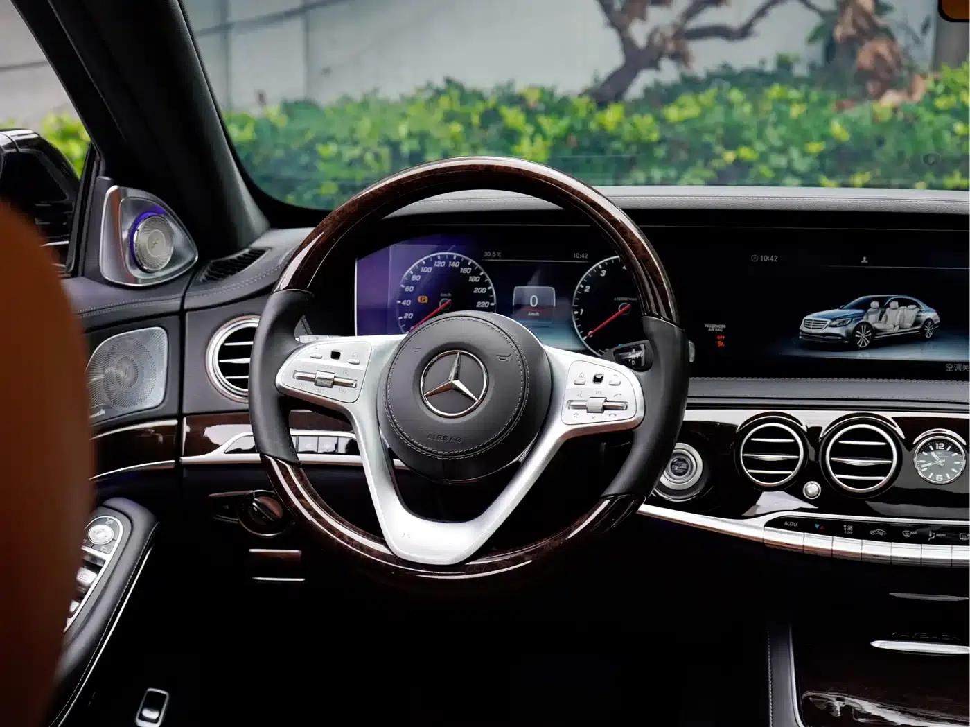 Maybach S-Class 2020 S 450 4MATIC Collector's Edition — миниатюра 19