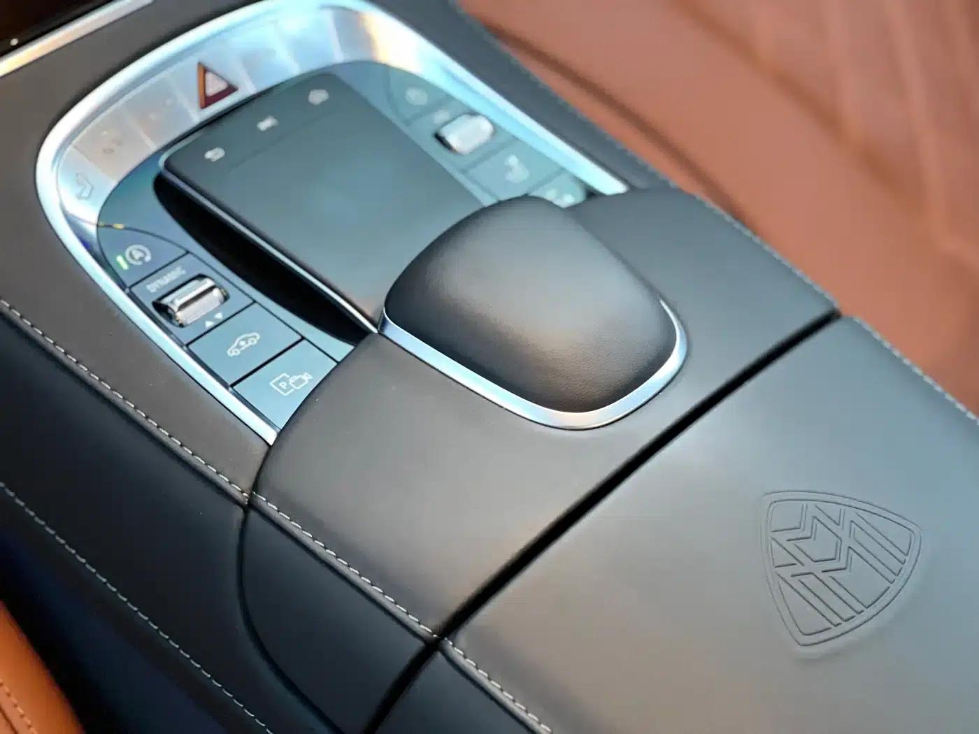 Maybach S-Class 2020 S 450 4MATIC Collector's Edition — миниатюра 15