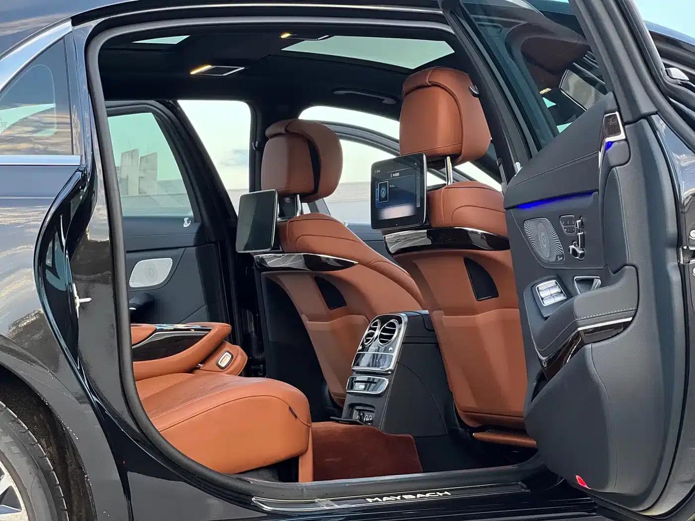 Maybach S-Class 2020 S 450 4MATIC Collector's Edition — миниатюра 7
