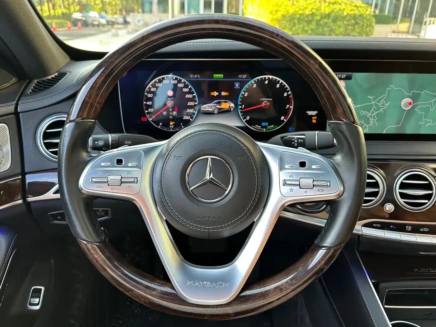 Maybach S-Class 2020 S 450 4MATIC Collector's Edition — миниатюра 10