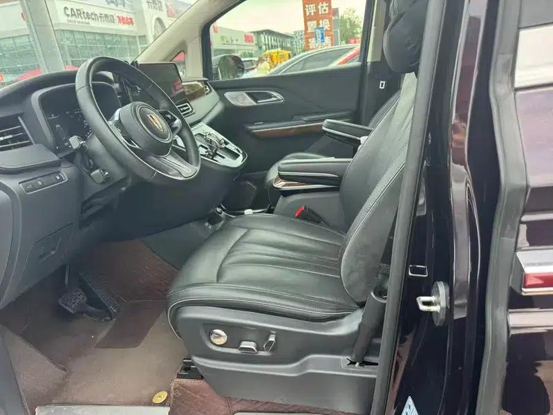 Hongqi HQ9 PHEV 2024 AWD Luxury Edition — миниатюра 12