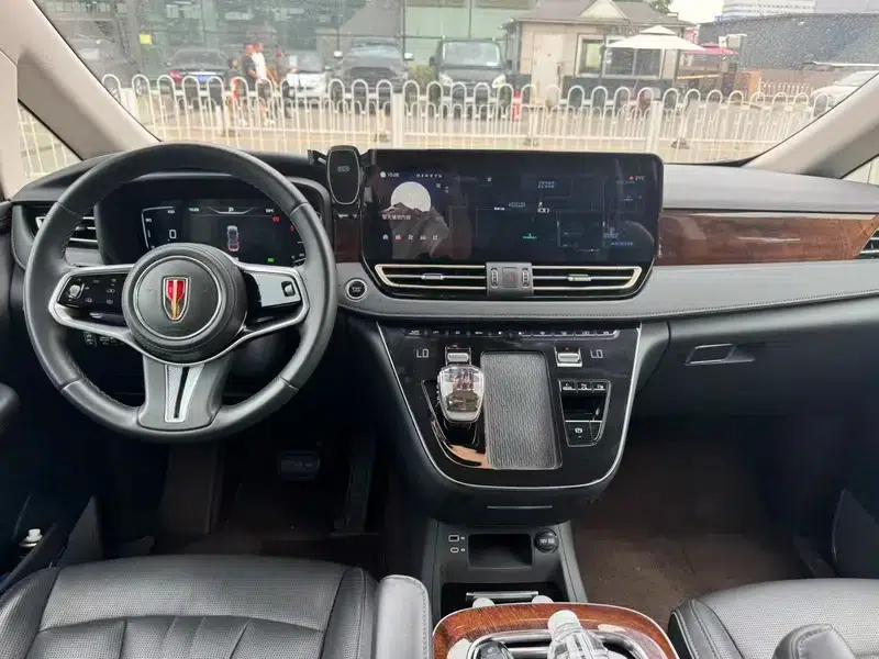 Hongqi HQ9 PHEV 2024 AWD Luxury Edition — миниатюра 8