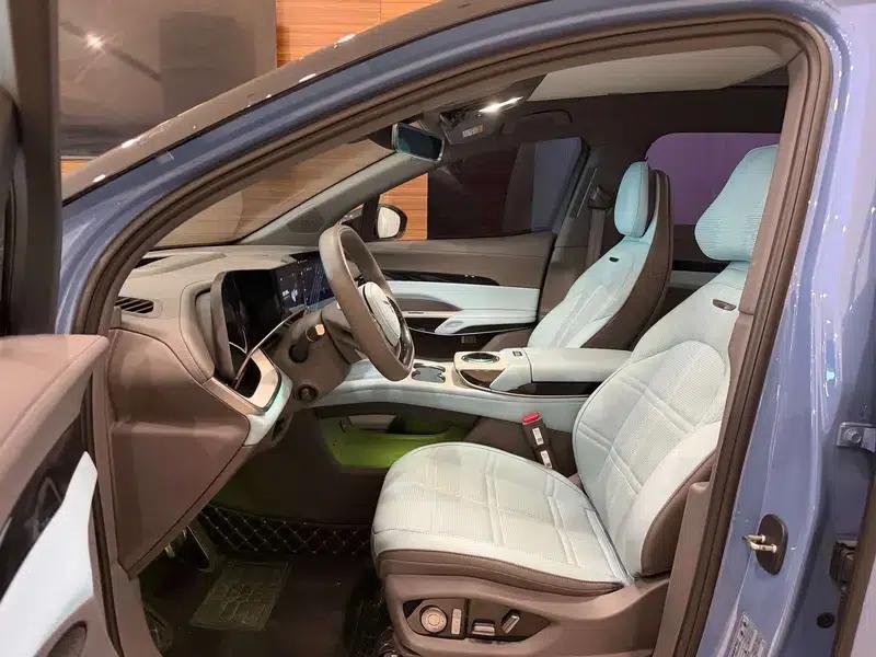 Hongqi Tiangong 08 2025 730 Rear-Wheel Drive Smart Selection Edition — миниатюра 19