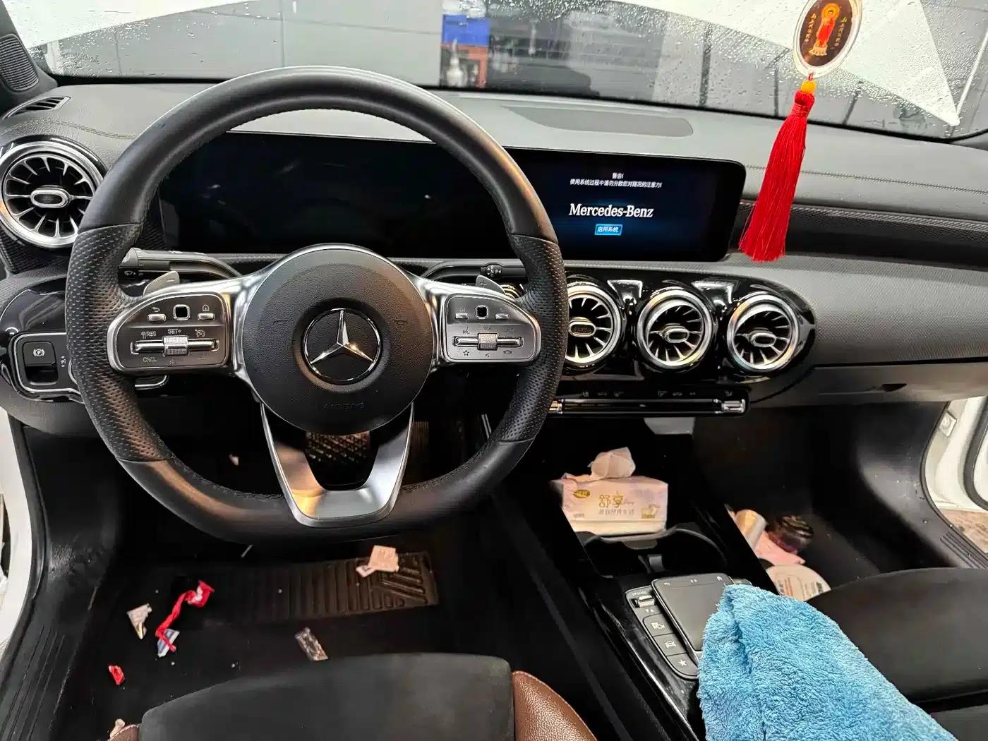 Mercedes-Benz A-Class 2020 Facelift A 200 L Sport Sedan Fashion Model — миниатюра 3
