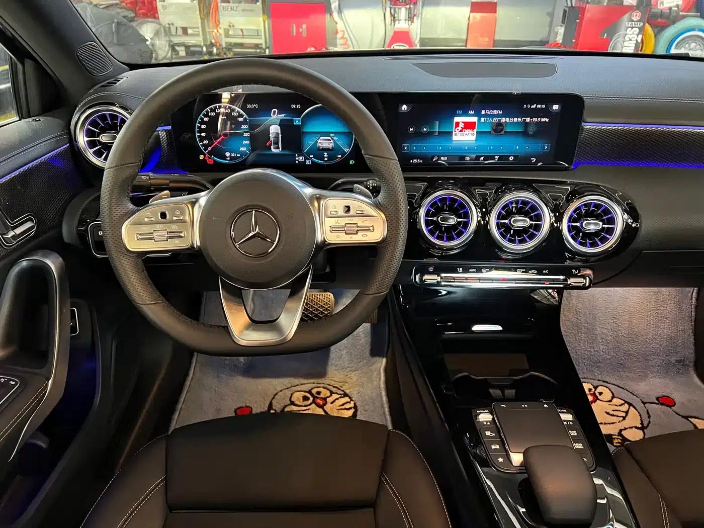 2021 Mercedes-Benz A-Class A 200 L Sport Sedan Dynamic — миниатюра 12