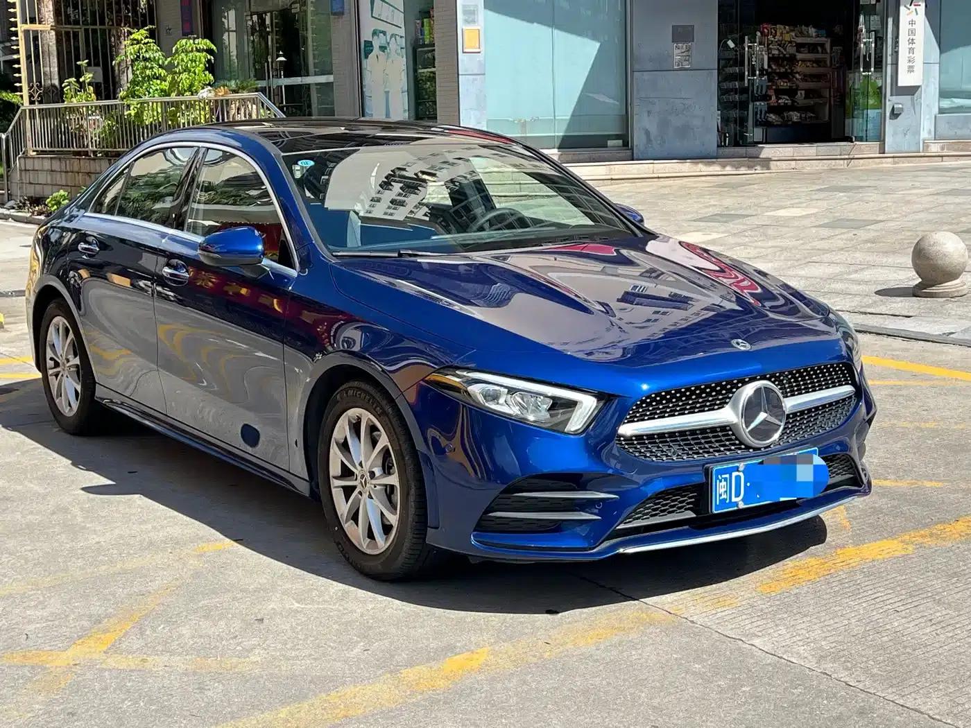 2021 Mercedes-Benz A-Class A 200 L Sport Sedan Dynamic — миниатюра 3