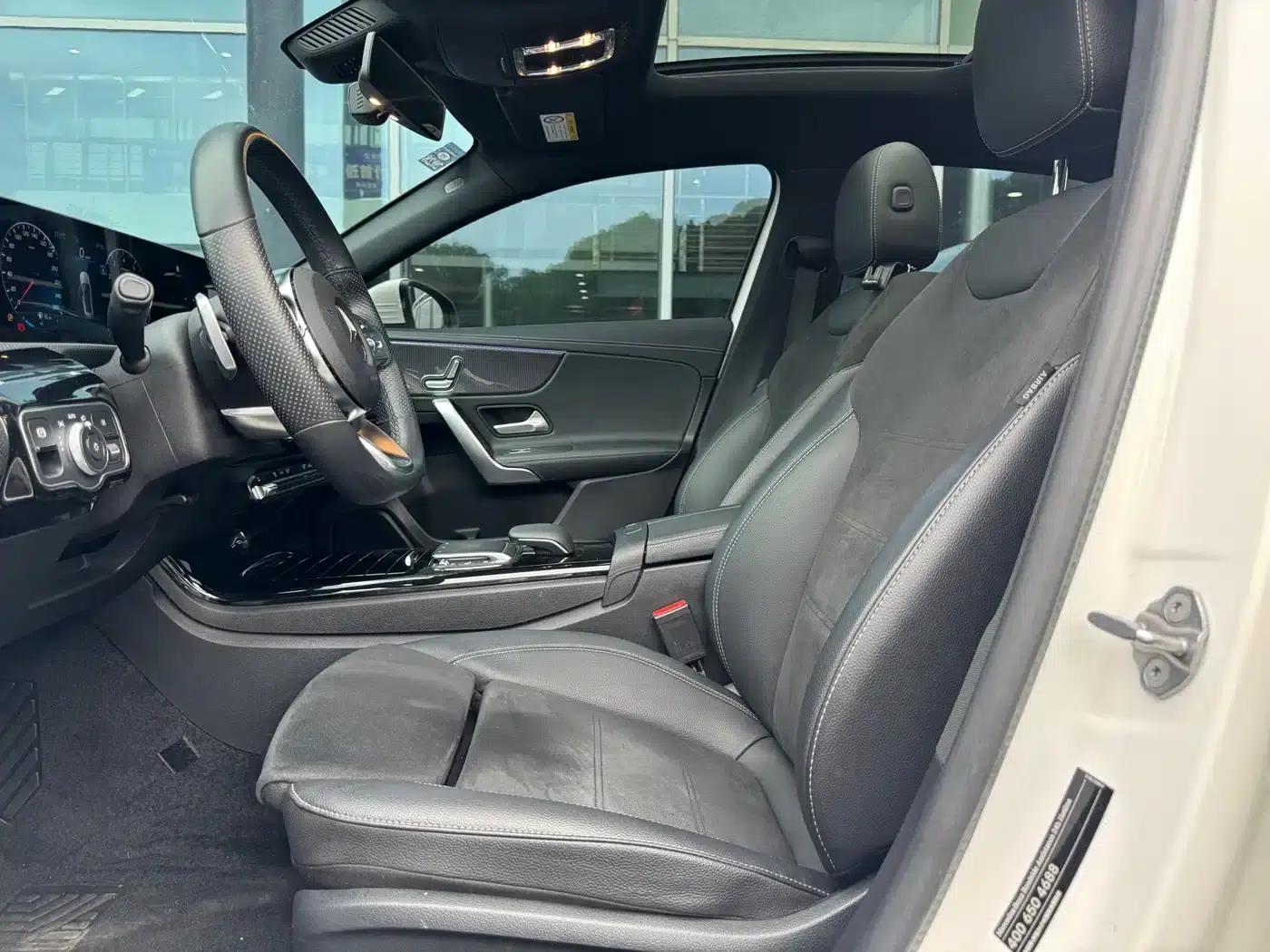 Mercedes-Benz A-Class 2020 Facelift A 200 L Sport Sedan Fashion Model — миниатюра 13