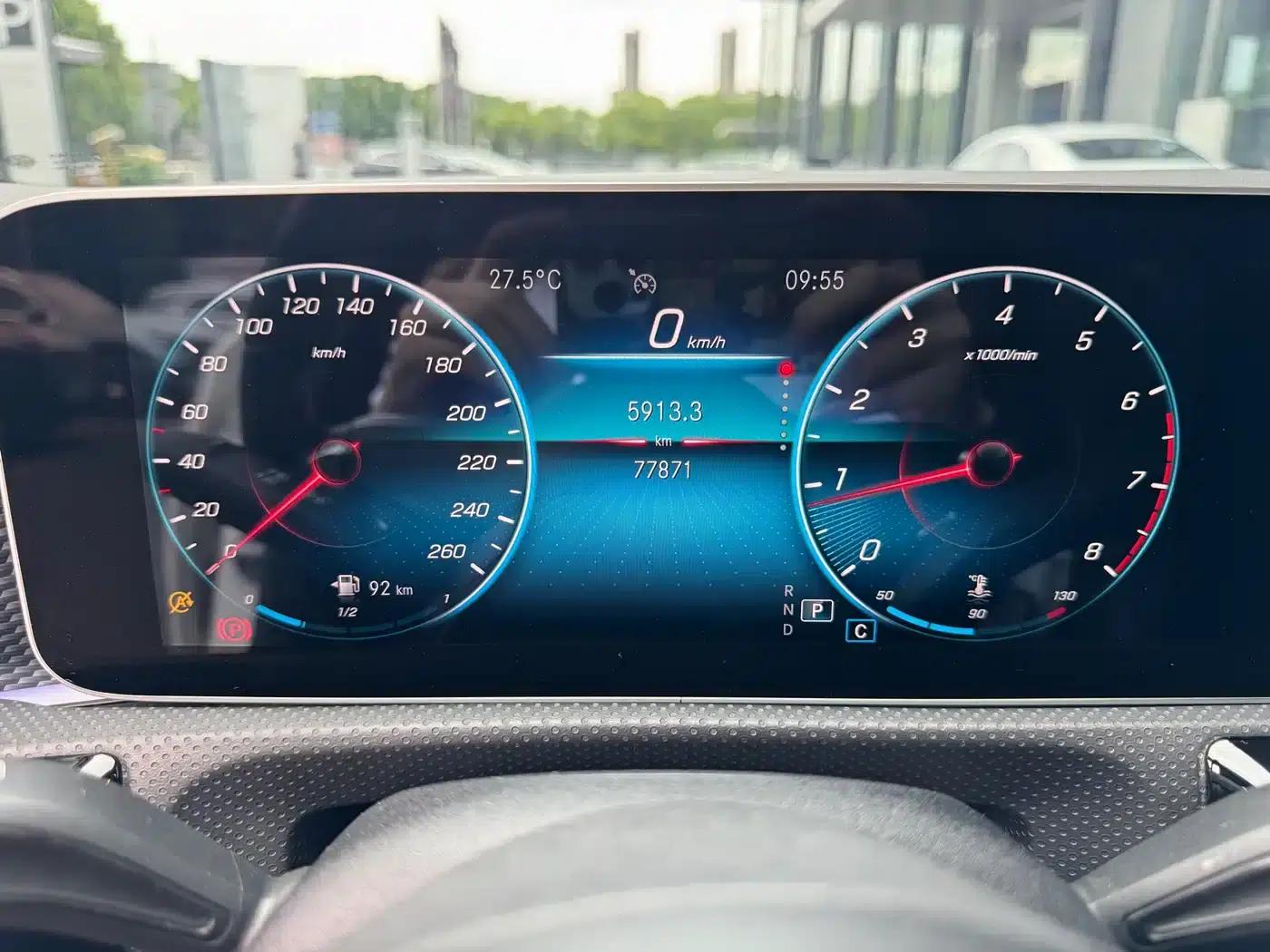 Mercedes-Benz A-Class 2020 Facelift A 200 L Sport Sedan Fashion Model — миниатюра 9
