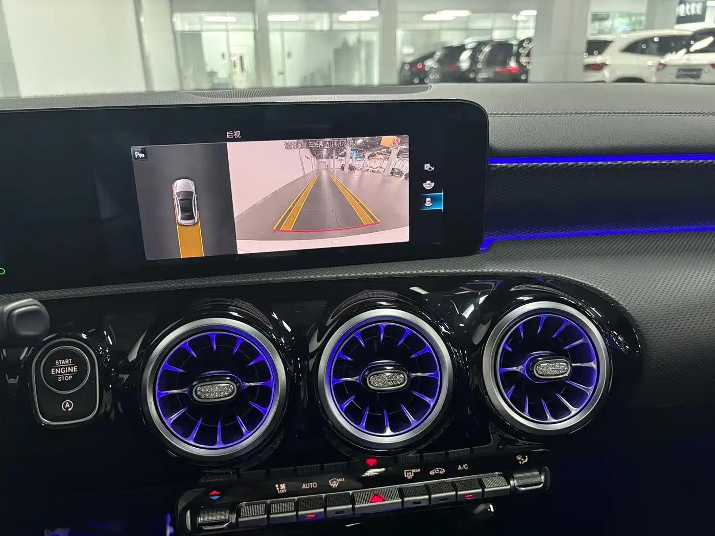Mercedes-Benz A-Class 2021 A 200 L Sport Sedan Fashion Edition — миниатюра 11