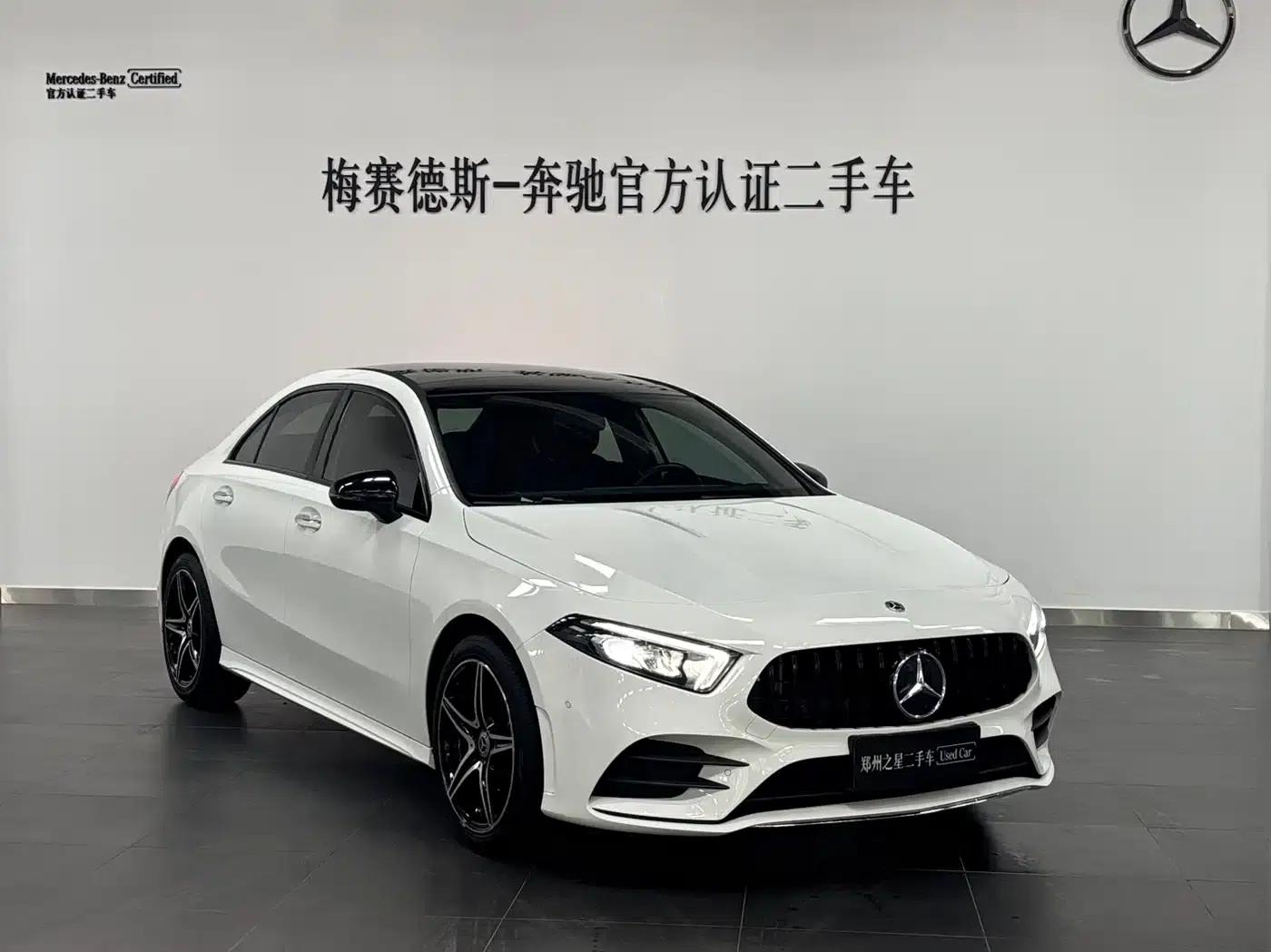 Mercedes-Benz A-Class 2021 A 200 L Sport Sedan Fashion Edition — миниатюра 4