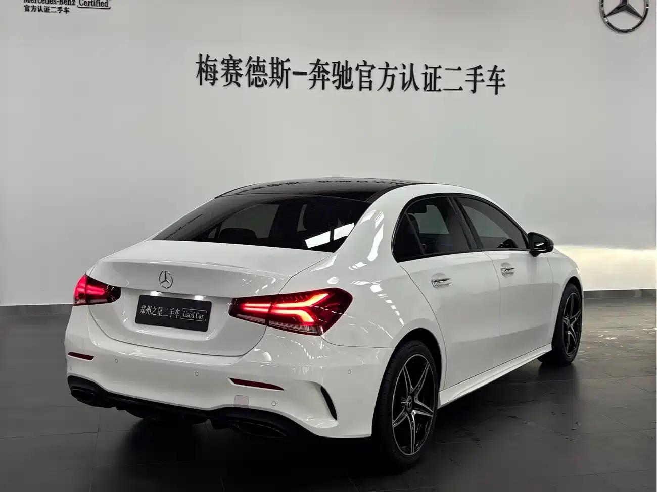 Mercedes-Benz A-Class 2021 A 200 L Sport Sedan Fashion Edition — миниатюра 5