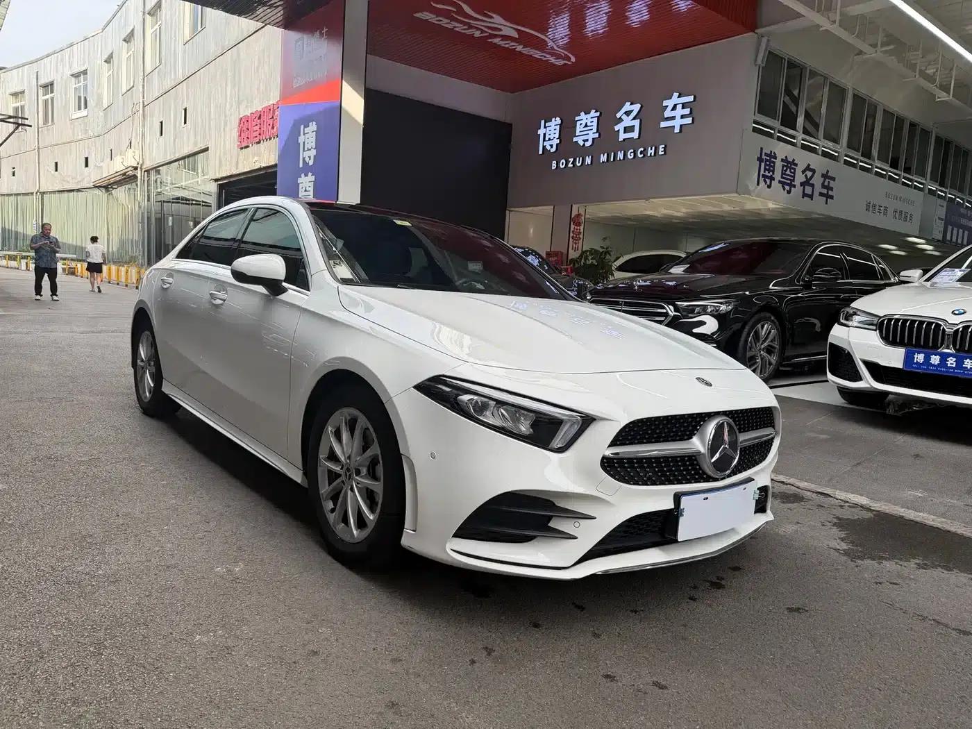 2019 Mercedes-Benz A-Class A 200 L Sport Sedan — миниатюра 3