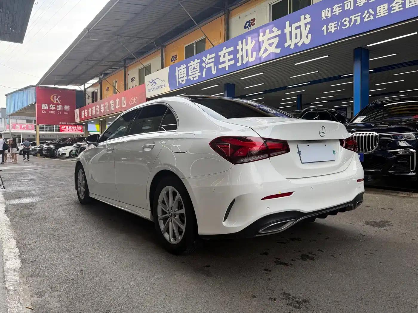 2019 Mercedes-Benz A-Class A 200 L Sport Sedan — миниатюра 22