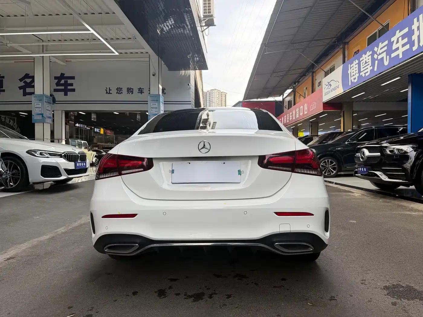 2019 Mercedes-Benz A-Class A 200 L Sport Sedan — миниатюра 23