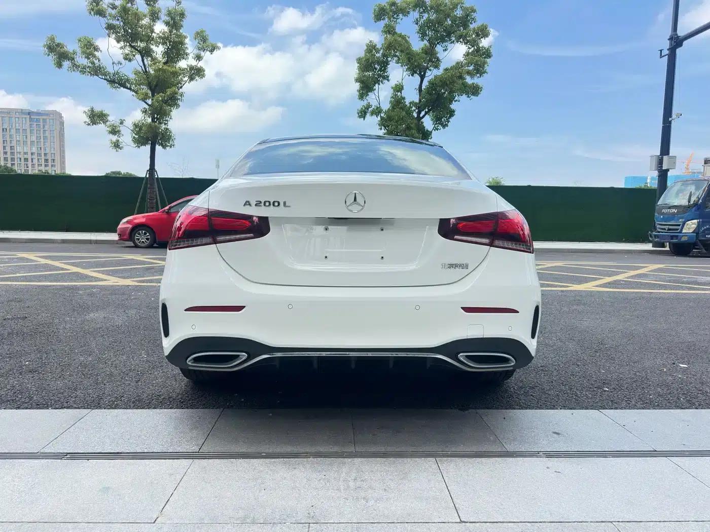 Mercedes-Benz A-Class 2021 A 200 L Sport Sedan Fashion Edition — миниатюра 6