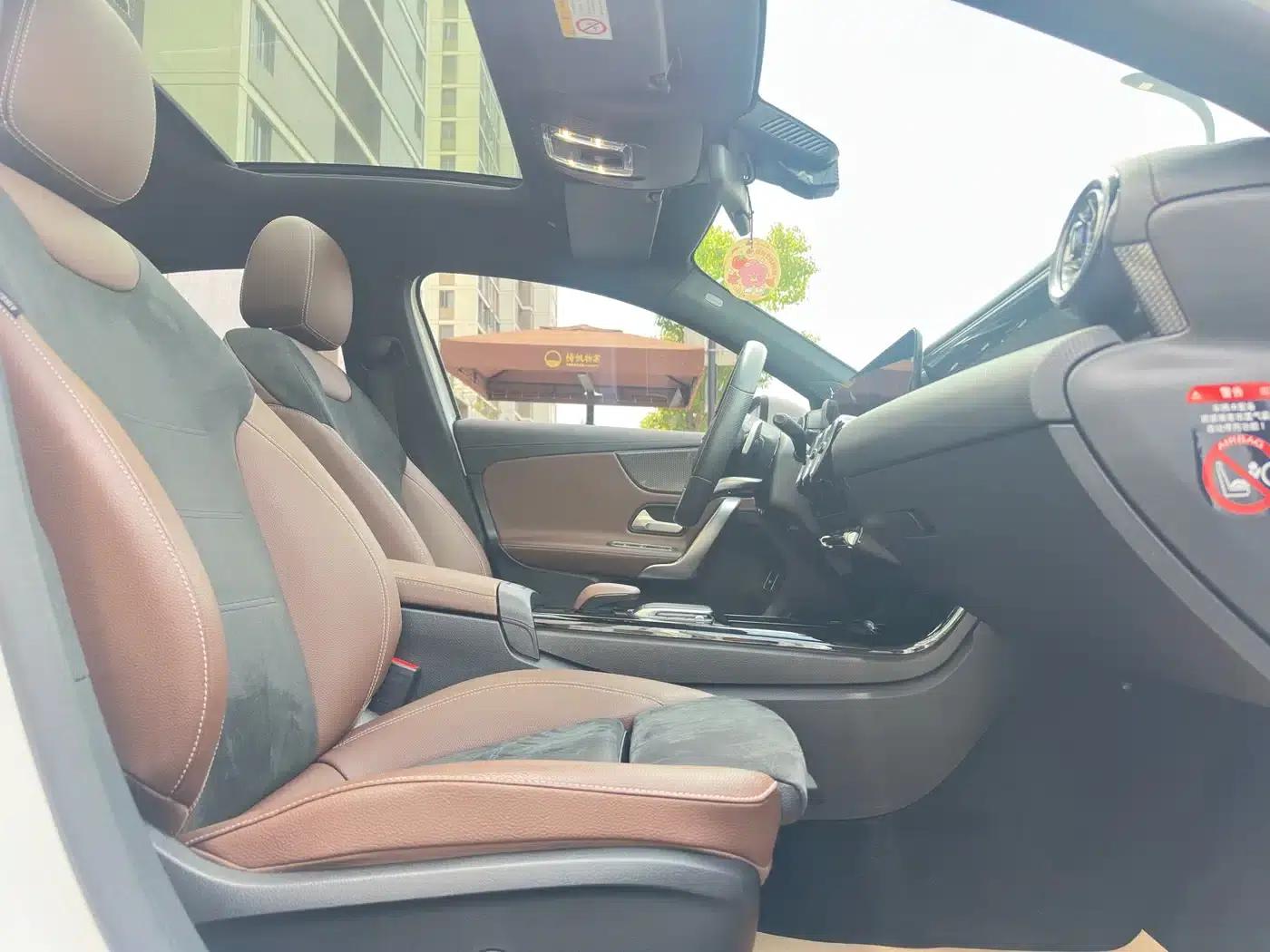 Mercedes-Benz A-Class 2021 A 200 L Sport Sedan Fashion Edition — миниатюра 10