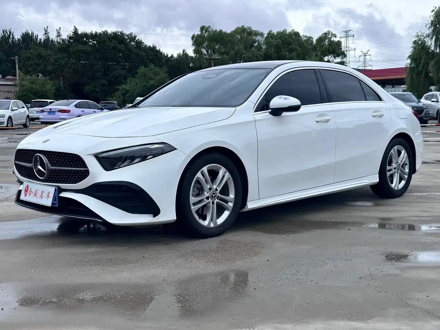 2023 Mercedes-Benz A-Class A 180 L — миниатюра 1