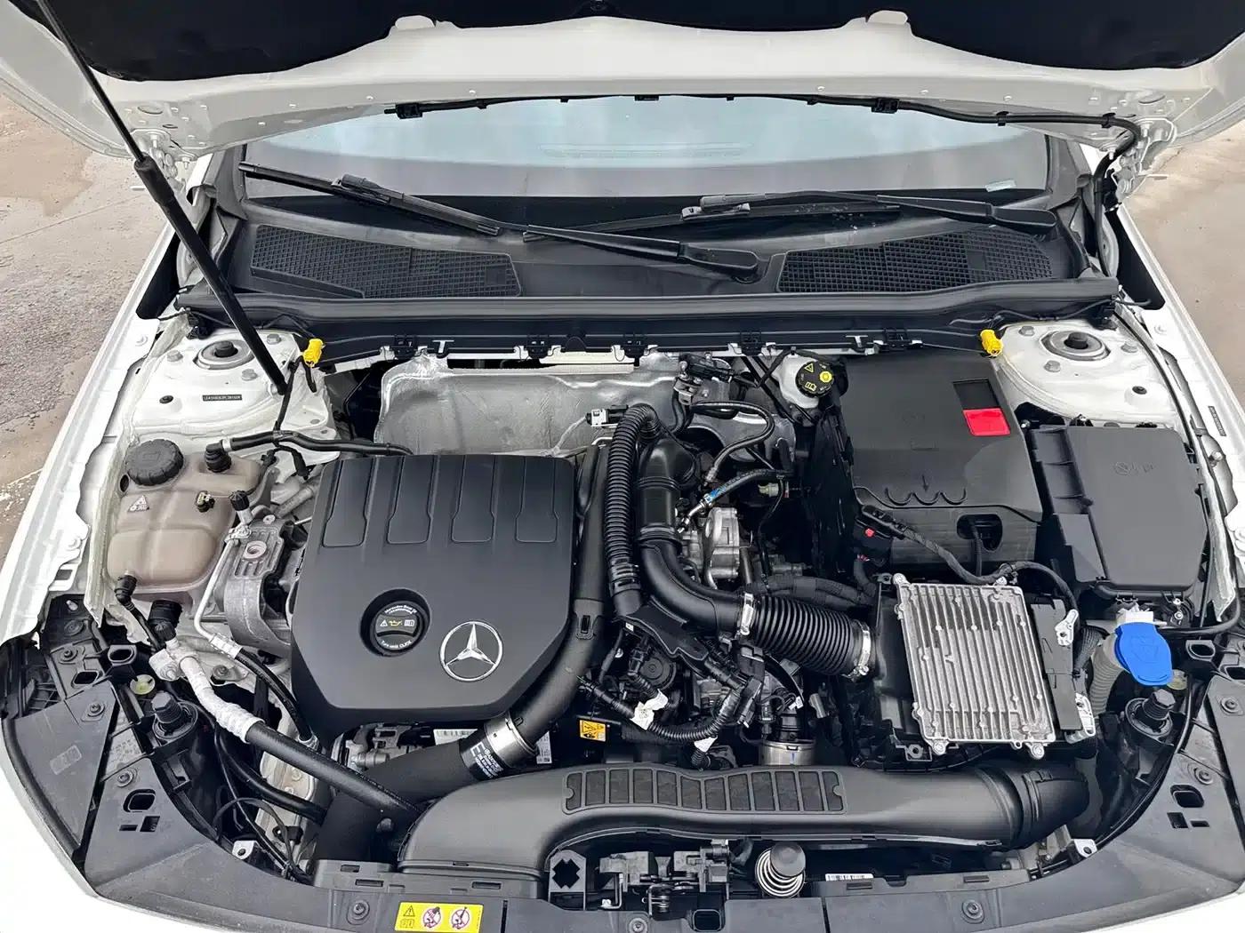 2023 Mercedes-Benz A-Class A 180 L — миниатюра 11