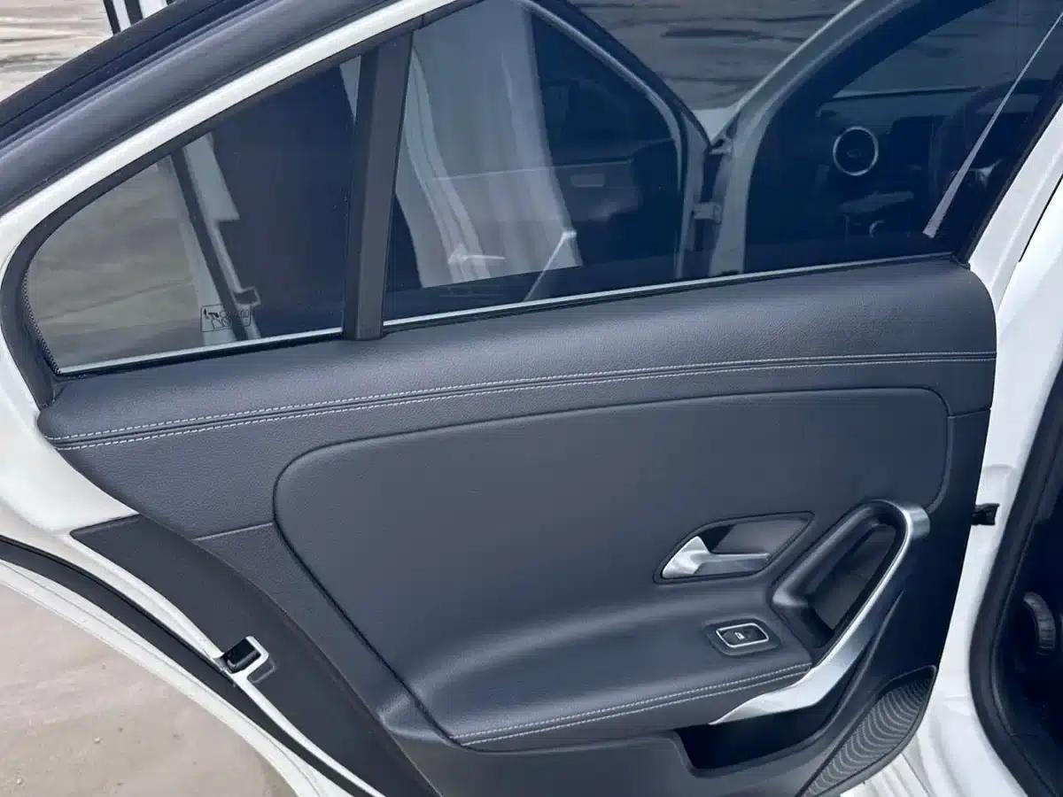 2023 Mercedes-Benz A-Class A 180 L — миниатюра 20