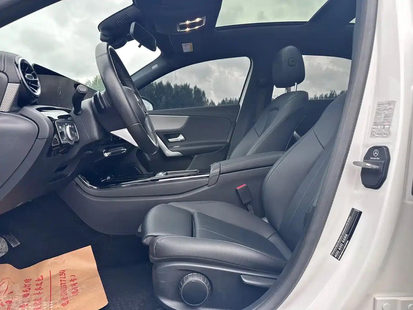 2023 Mercedes-Benz A-Class A 180 L — миниатюра 22