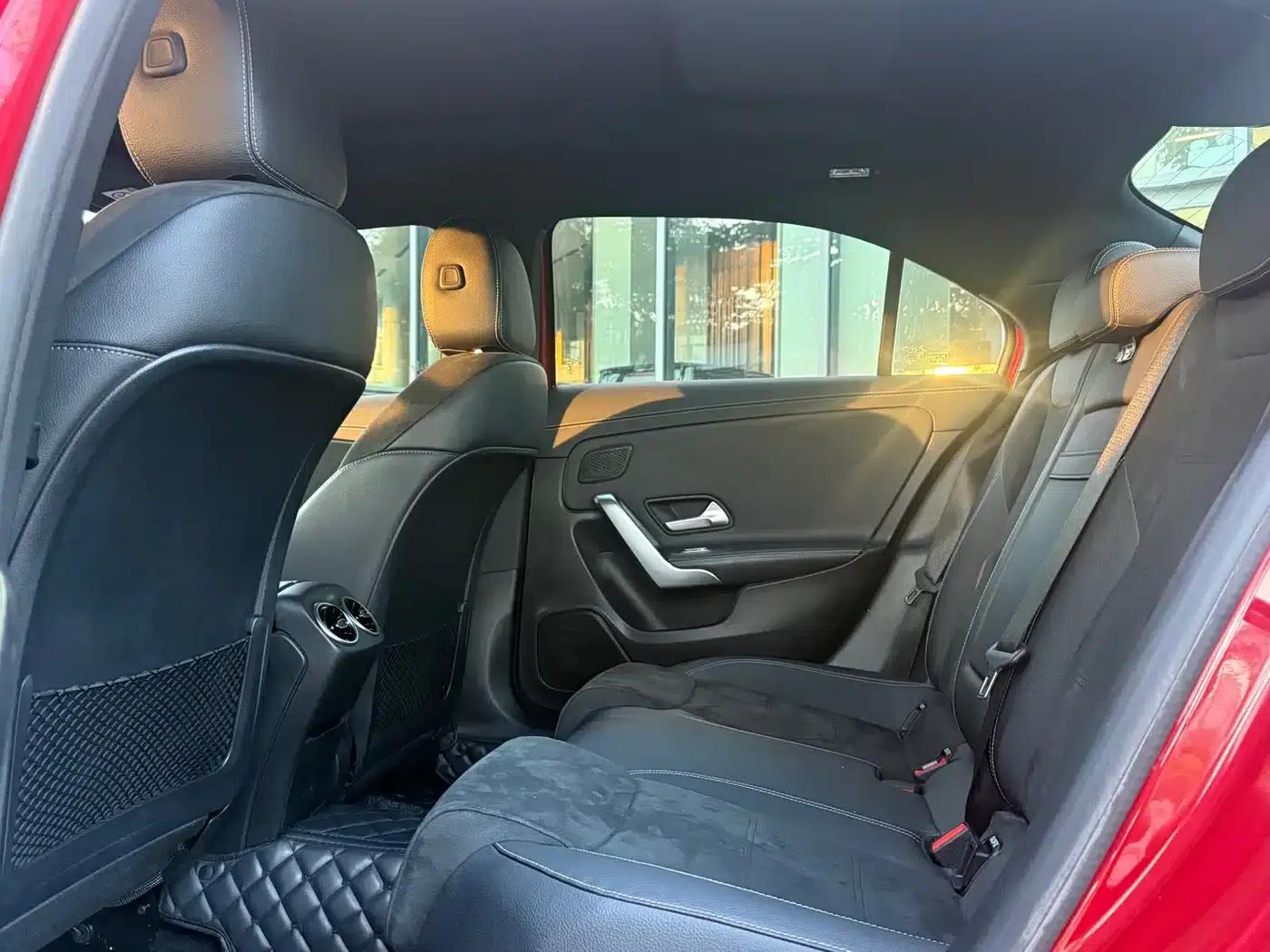 Mercedes-Benz A-Class 2020 A 200 L Sport Sedan — миниатюра 15