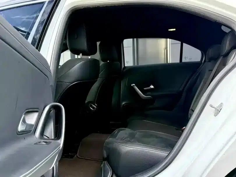 Mercedes-Benz A-Class 2021 A 200 L Sport Sedan Fashion Edition — миниатюра 6
