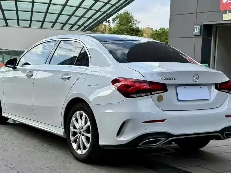 Mercedes-Benz A-Class 2021 A 200 L Sport Sedan Fashion Edition — миниатюра 7