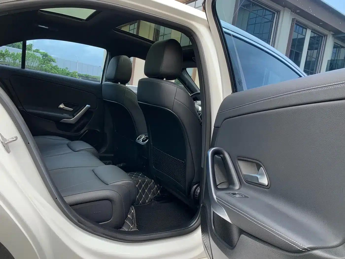 2023 Mercedes-Benz A-Class A 180 L — миниатюра 16
