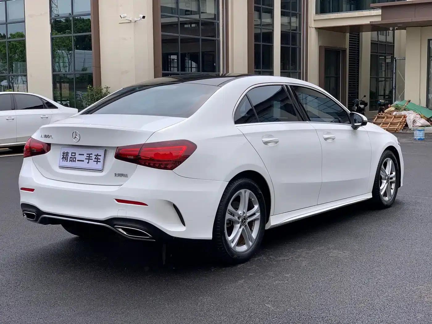 2023 Mercedes-Benz A-Class A 180 L — миниатюра 4