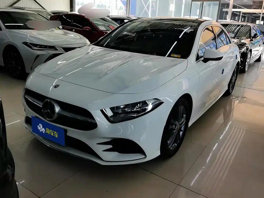 2022 Mercedes-Benz A-Class A 180 L Sport Sedan — миниатюра 1