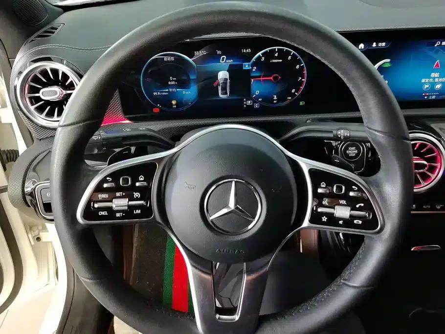 2022 Mercedes-Benz A-Class A 180 L Sport Sedan — миниатюра 15