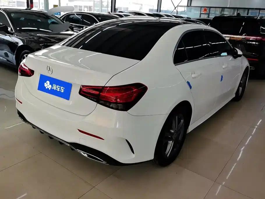 2022 Mercedes-Benz A-Class A 180 L Sport Sedan — миниатюра 3