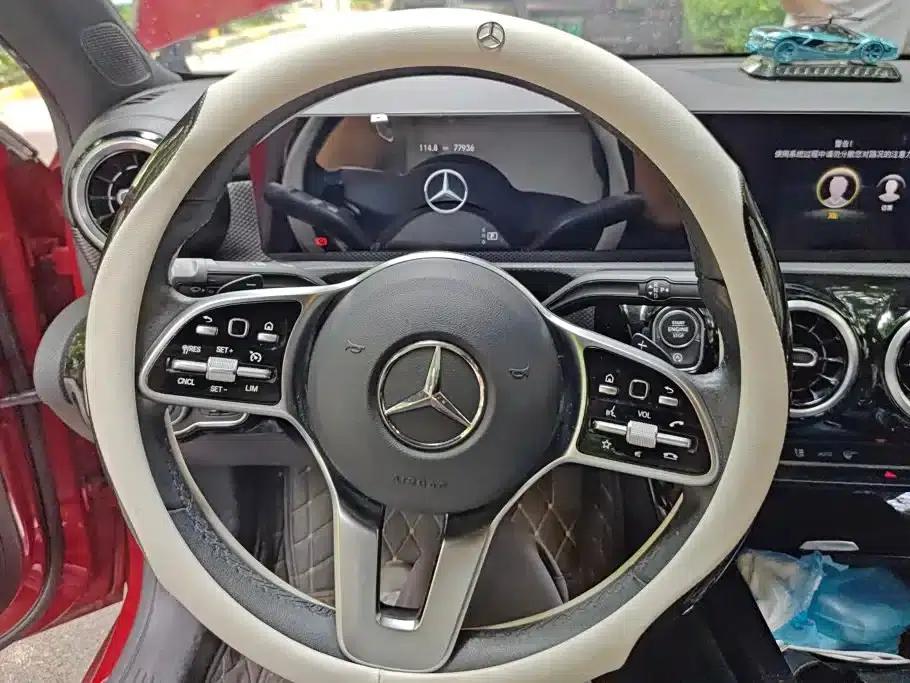 Mercedes-Benz A-Class 2021 Facelift A 180 L Sport Sedan — миниатюра 15