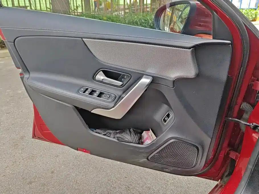 Mercedes-Benz A-Class 2021 Facelift A 180 L Sport Sedan — миниатюра 7