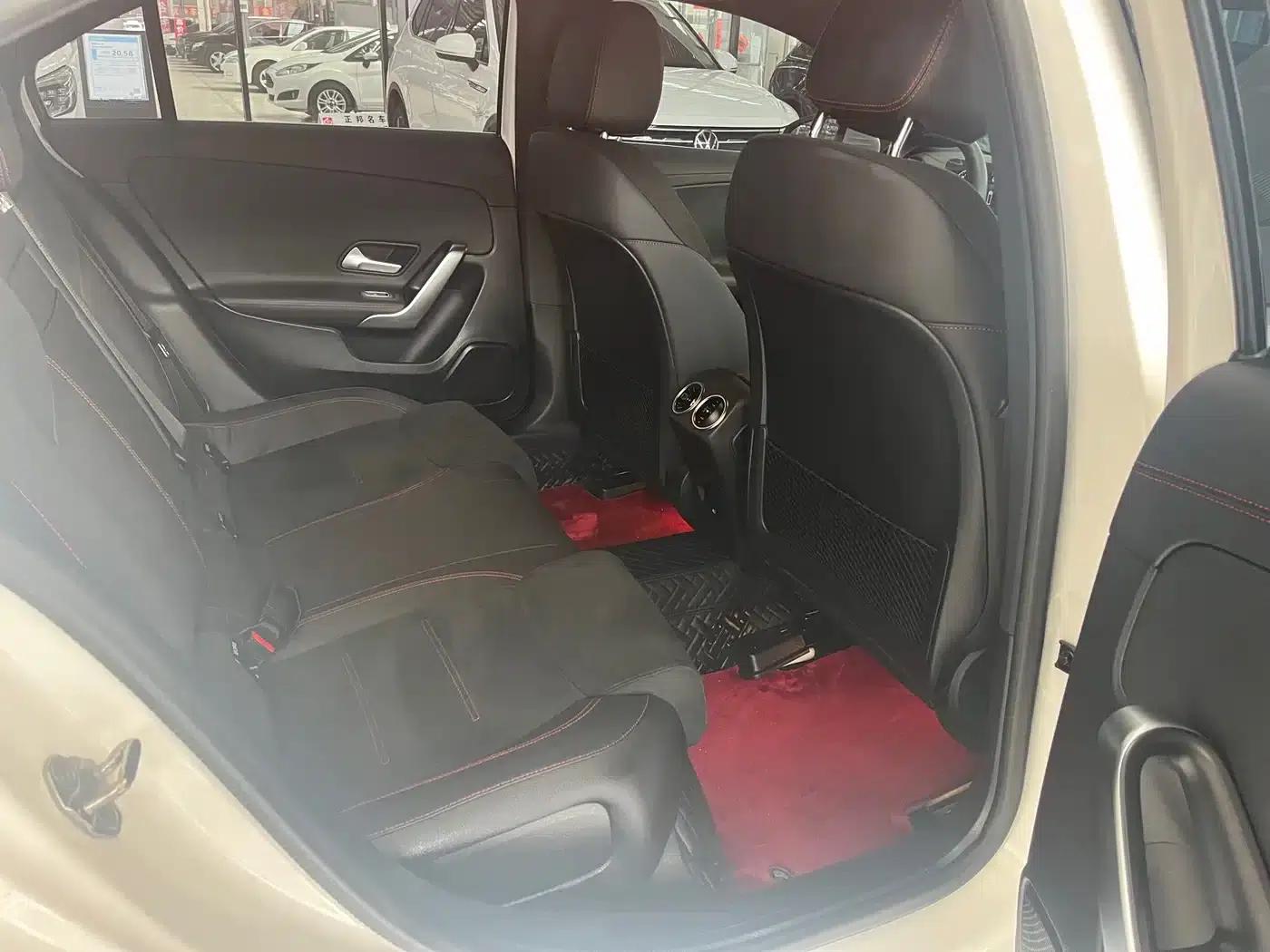 Mercedes-Benz A-Class 2024 A 200 L Fashion Edition — миниатюра 9