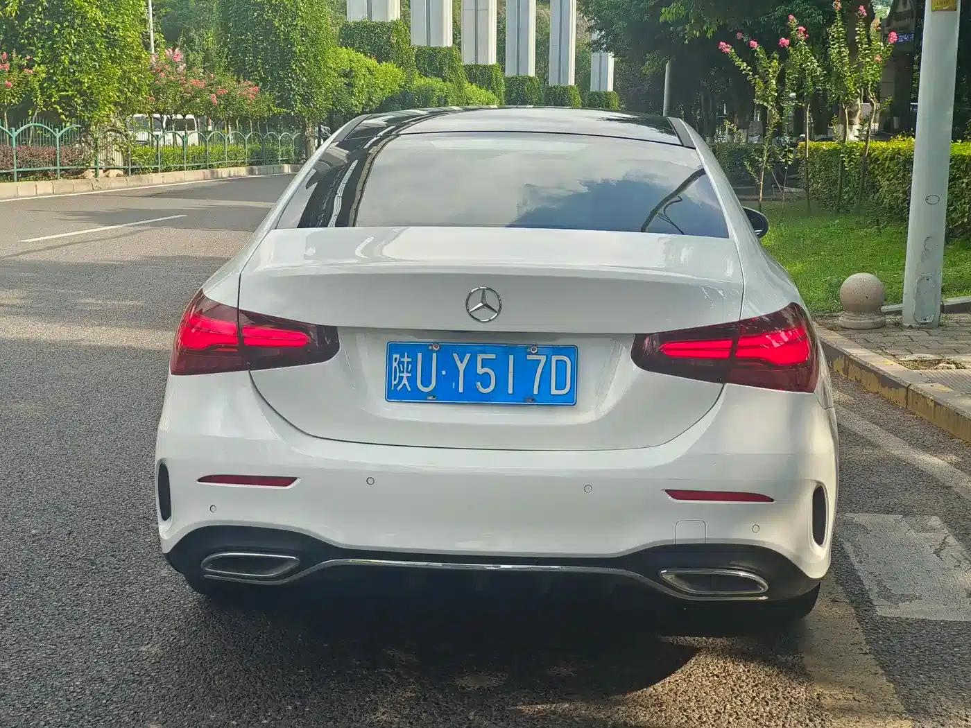 2023 Mercedes-Benz A-Class A 200 L Fashion Edition — миниатюра 12