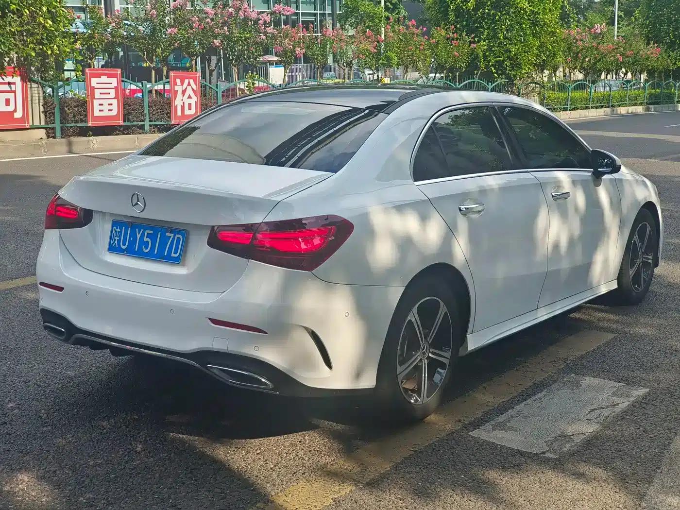 2023 Mercedes-Benz A-Class A 200 L Fashion Edition — миниатюра 13