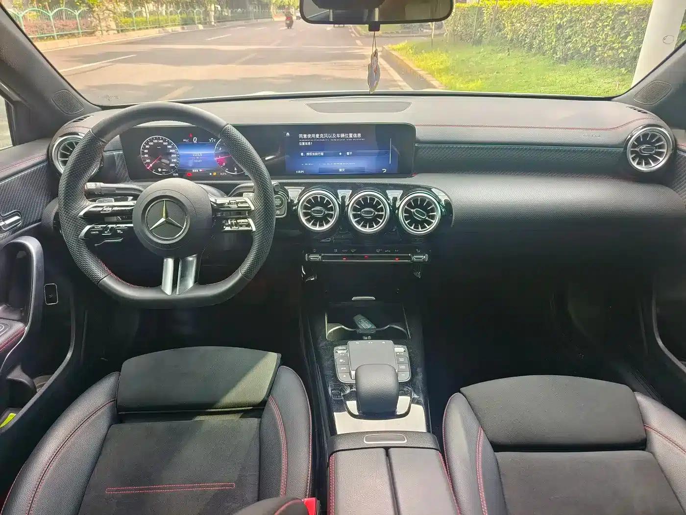2023 Mercedes-Benz A-Class A 200 L Fashion Edition — миниатюра 7