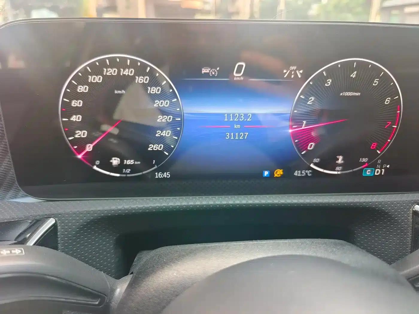 2023 Mercedes-Benz A-Class A 200 L Fashion Edition — миниатюра 10